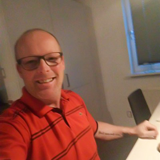 Søger en sød og kærlig kvinde, der vil respekteres for den hun er, og behandles med respek ... kontakt Lfclars, single Mand fra Holstebro.