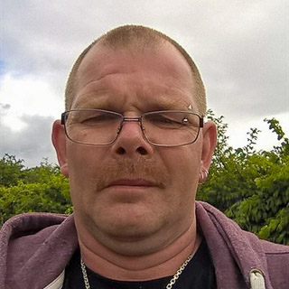 mand har arbejde bor alene har bil mangler kun kvinden i mit liv ... kontakt Trussetyven, single Mand fra Hvidovre.